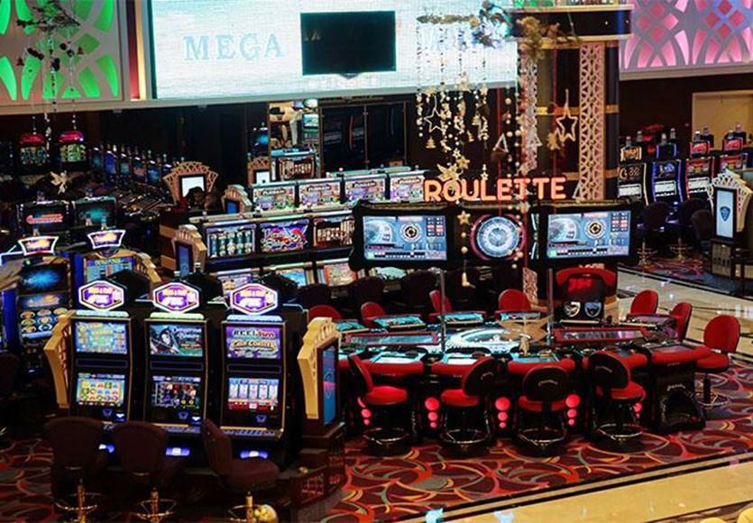 Merit Royal Hotel & Casino Karavas  Bagian luar foto