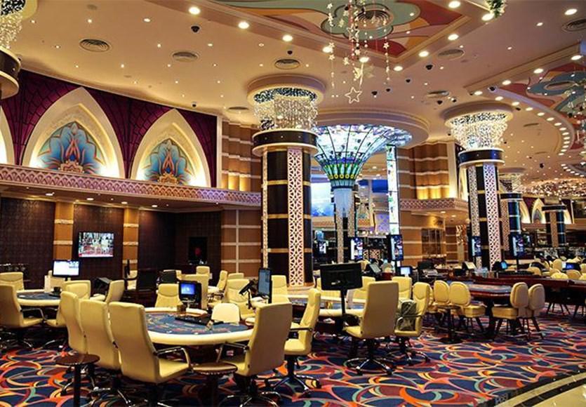 Merit Royal Hotel & Casino Karavas  Bagian luar foto