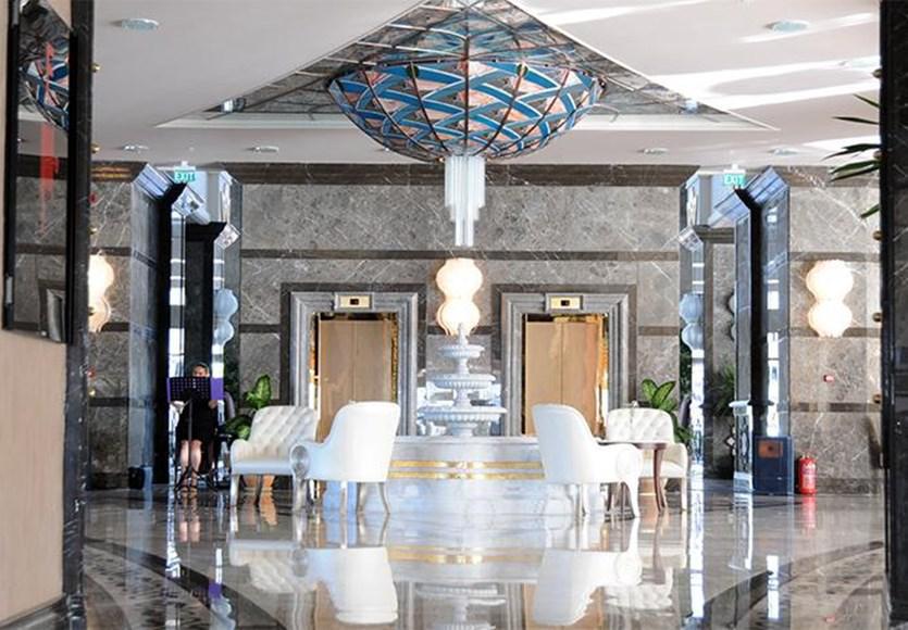 Merit Royal Hotel & Casino Karavas  Bagian luar foto