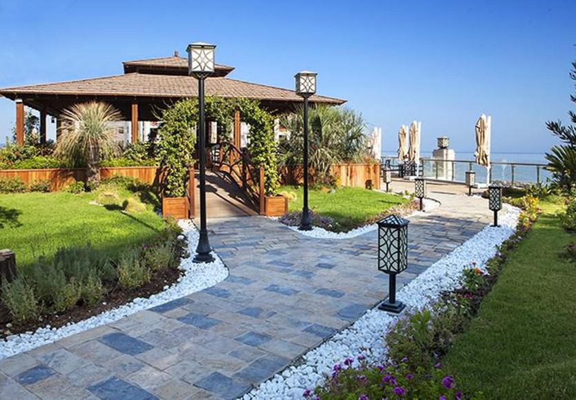 Merit Royal Hotel & Casino Karavas  Bagian luar foto