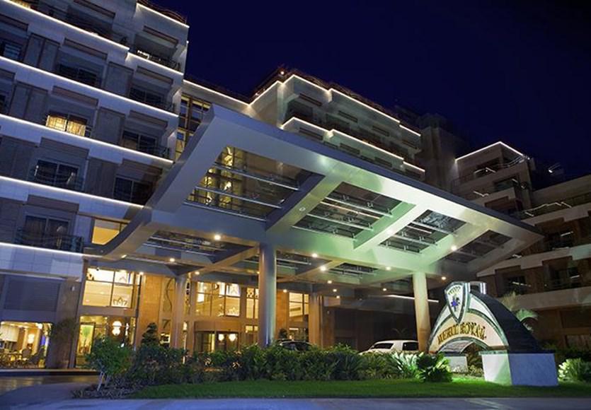 Merit Royal Hotel & Casino Karavas  Bagian luar foto